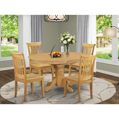 HomeStock Belmont 5 Pc Dining set with a Kitchen Table and 4 Wood Seat Kitchen Chairs in Oak